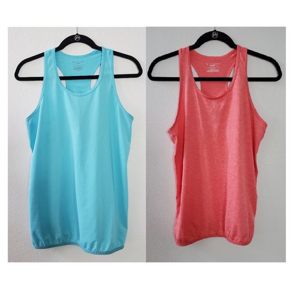 tek gear Tops - A bundle of 2 Tek Gear, DryTek work out tank tops.